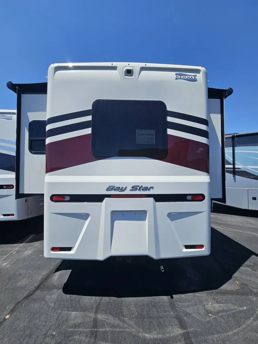 2026 Newmar Bay Star 3626 - Photo 4