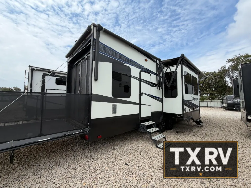 2018 Grand Design Momentum 351M, Photos photo 95