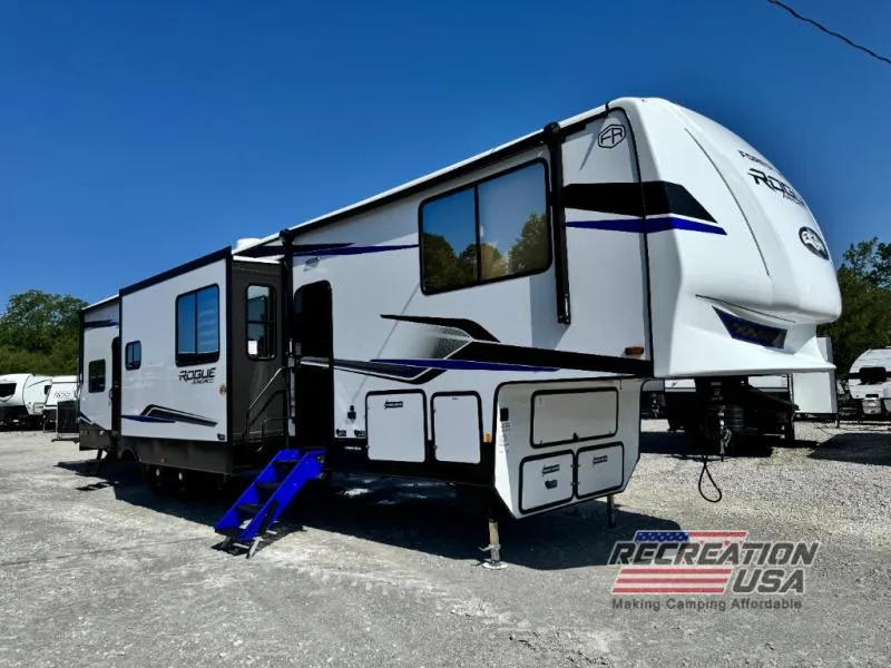 2026 Forest River Vengeance Rogue Armored 391T145 - Photo 3