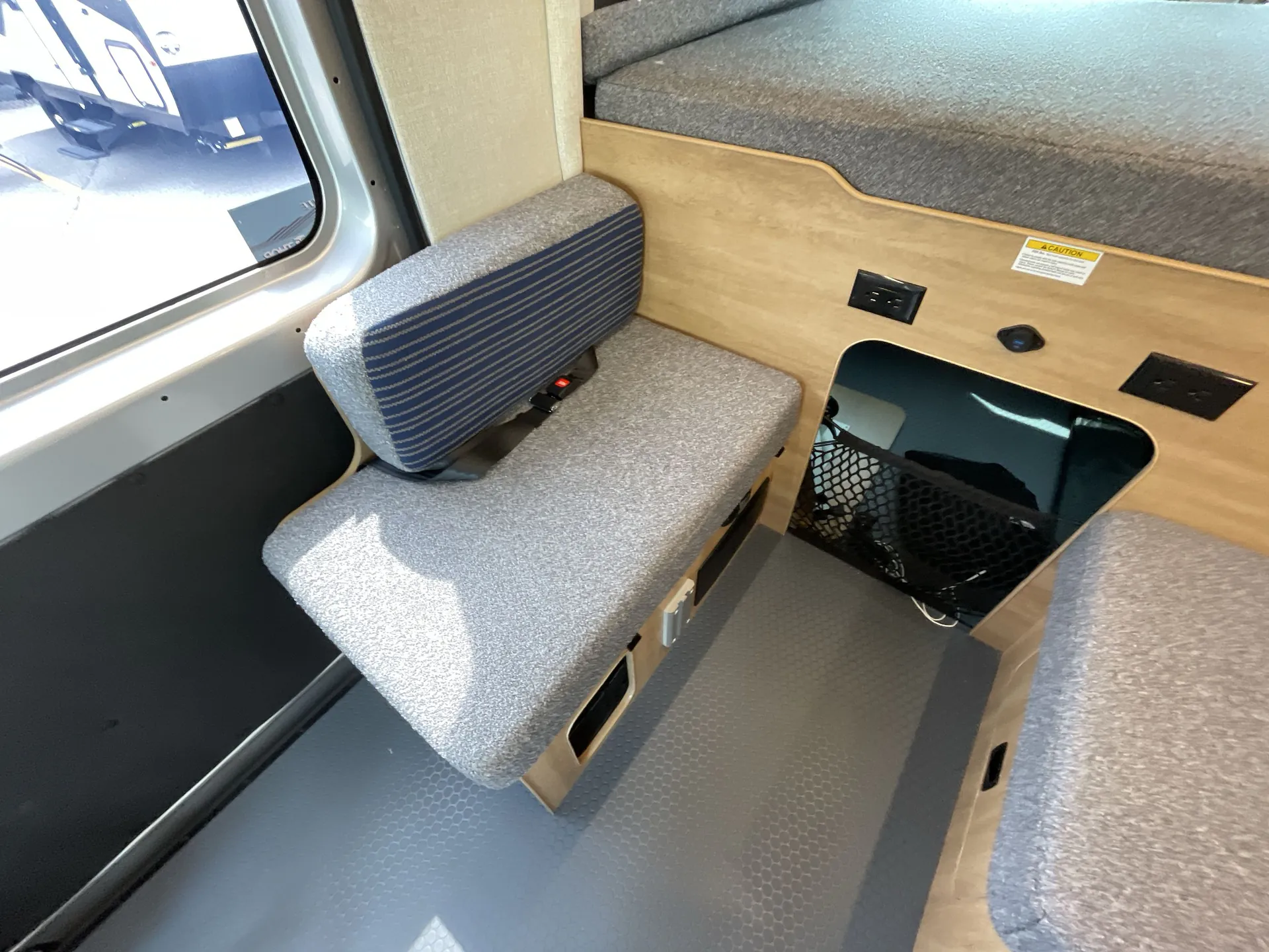 2026 Thor Motor Coach Freedom Elite Van 17D — living area main