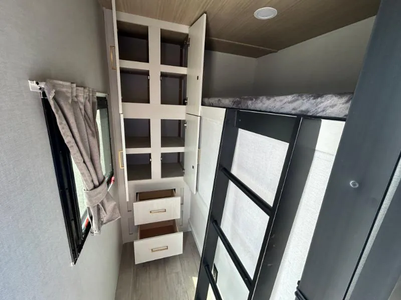 2027 Forest River Vibe 2900KB, Photos photo 16
