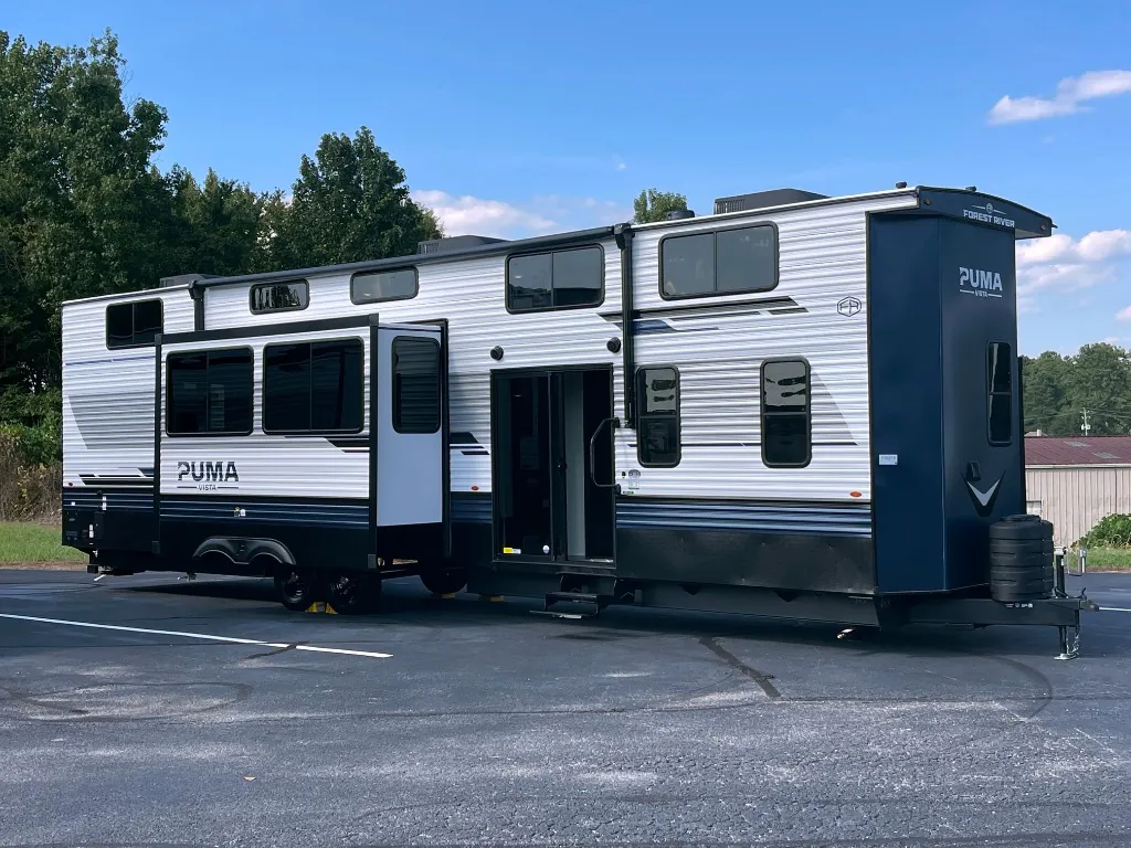 2027 Forest River Puma Vista 421LFT