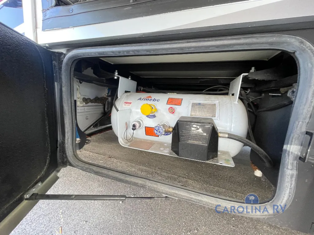 2024 Thor Motor Coach Tiburon 24FB, Photos photo 6