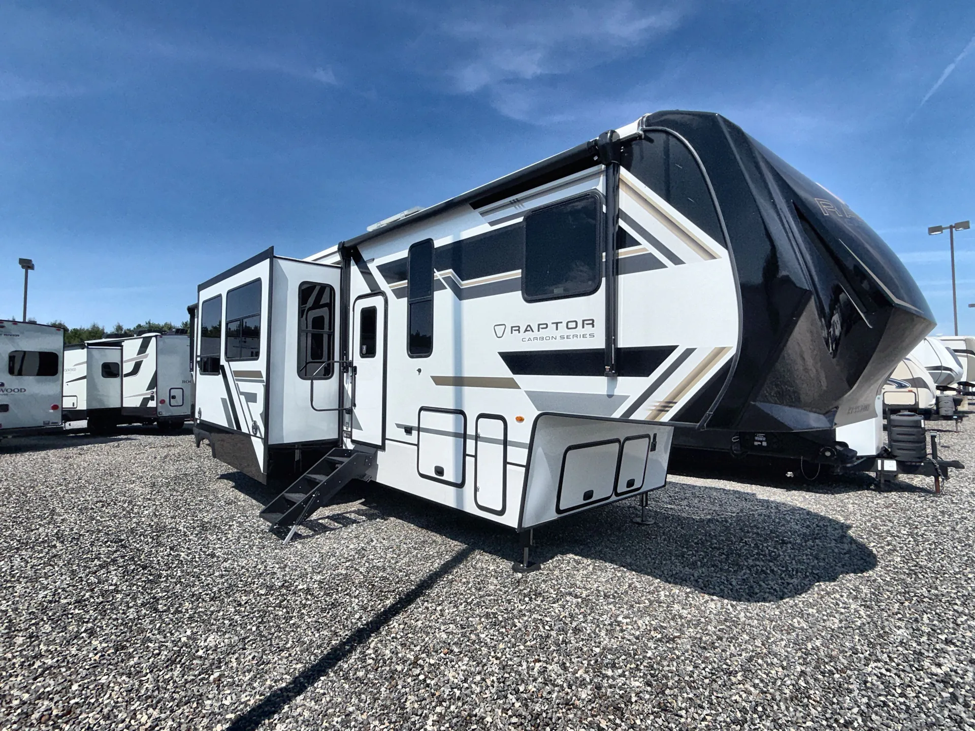 2026 Keystone Carbon 420 - Photo 2