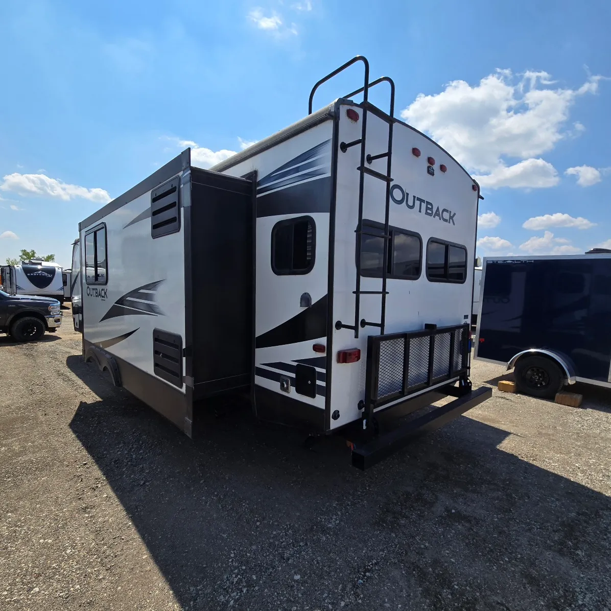 2019 Keystone Outback 300ML dealer photo 5 from Outlet Recreation