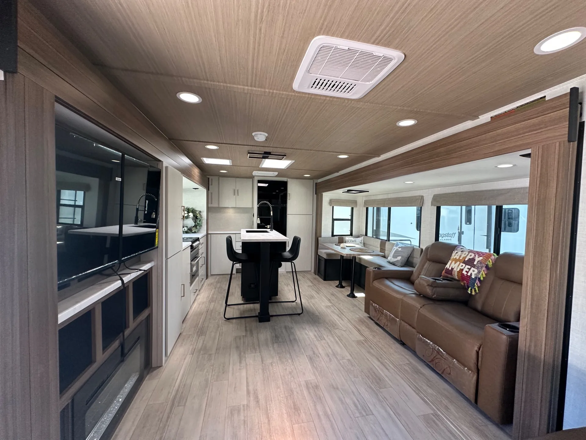 2026 Forest River Vibe 3400XL - Photo 3