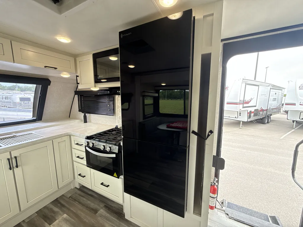 2025 Jayco Jay Feather 26FK, Photos photo 9