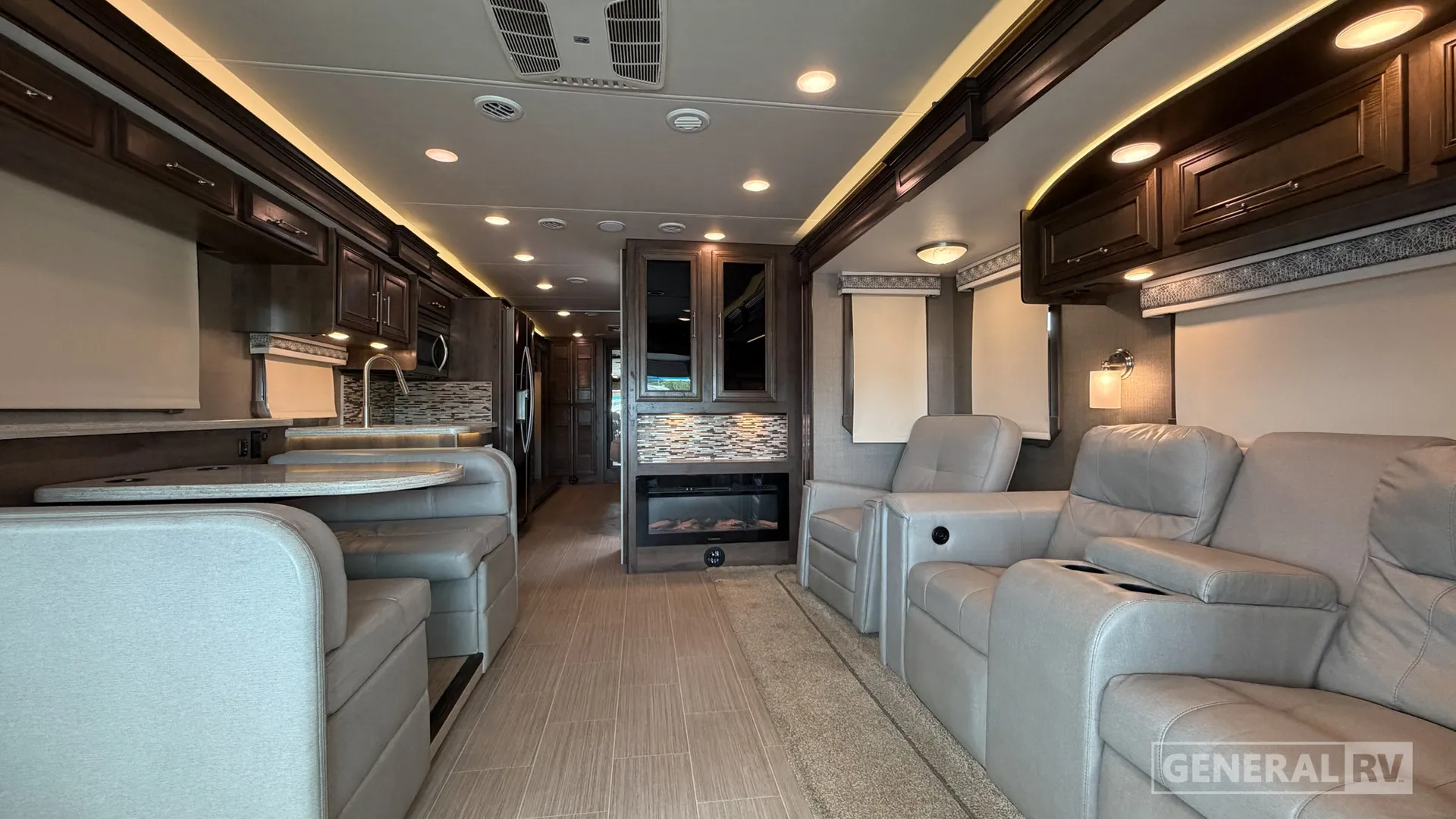 2021 Entegra Coach Emblem 36H - Photo 3