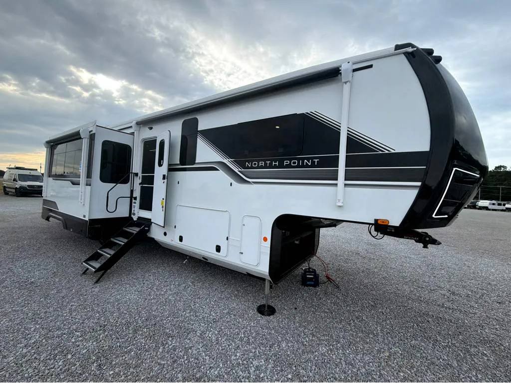 2027 Jayco North Point 375TBDB - Photo 2