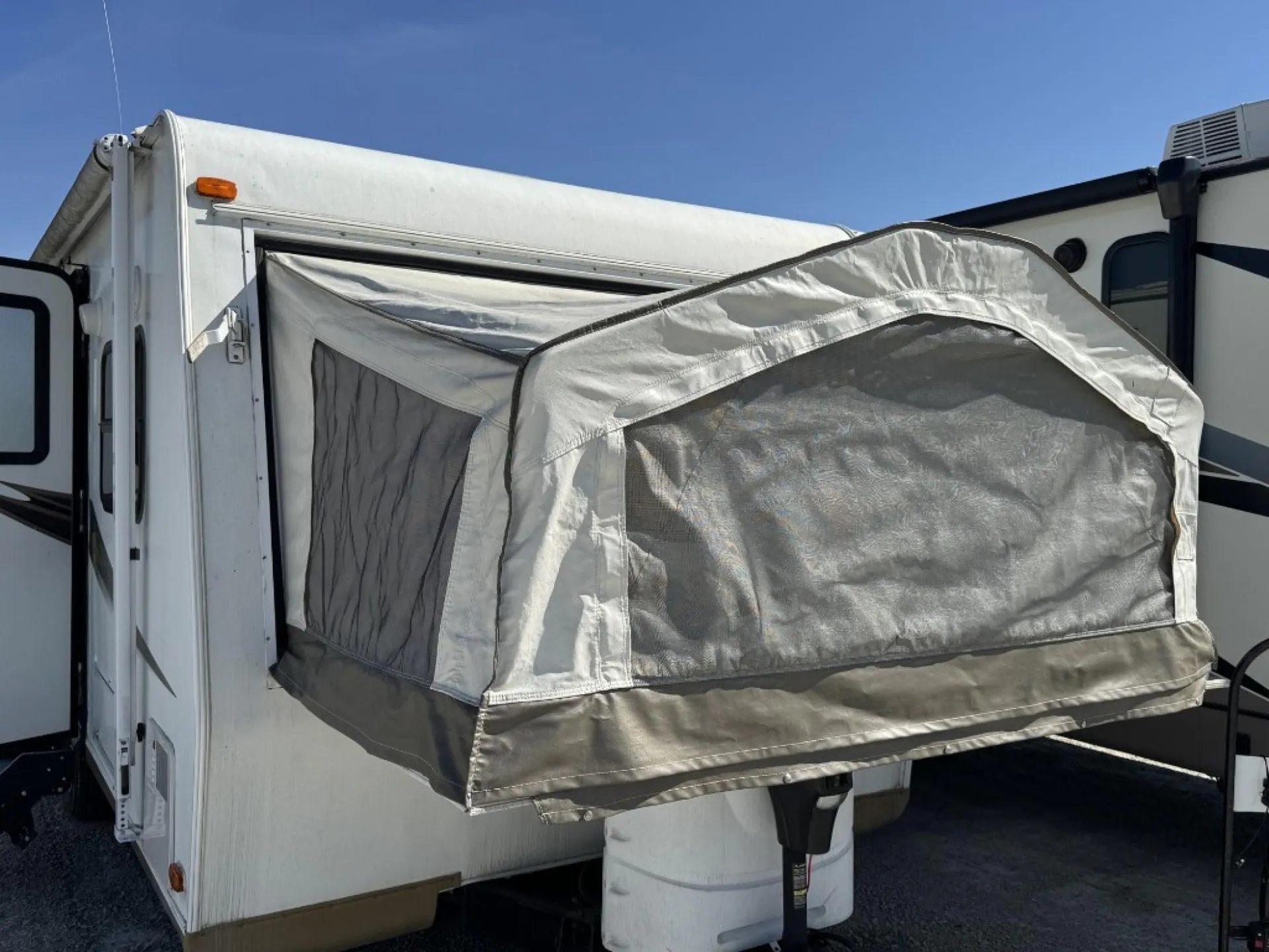 2012 Forest River Rockwood Roo 233S - Photo 3