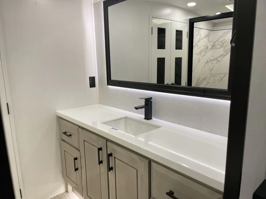 2027 Jayco Pinnacle 36FBTS, Photos photo 32