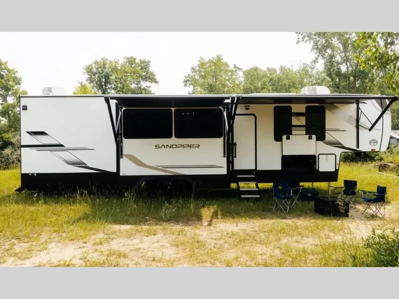 2026 Forest River Sandpiper 4002FB - Photo 4