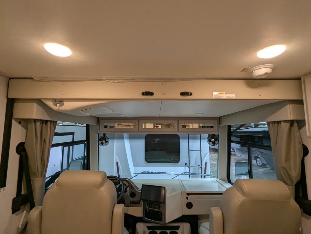 2027 Thor Motor Coach Windsport 36H, Photos photo 12