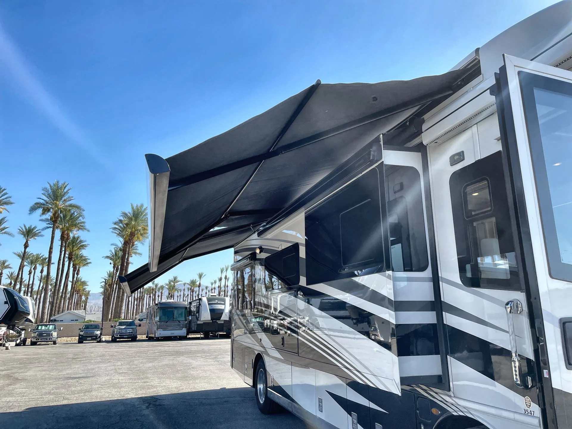 2023 Newmar New Aire 3547 - Photo 4