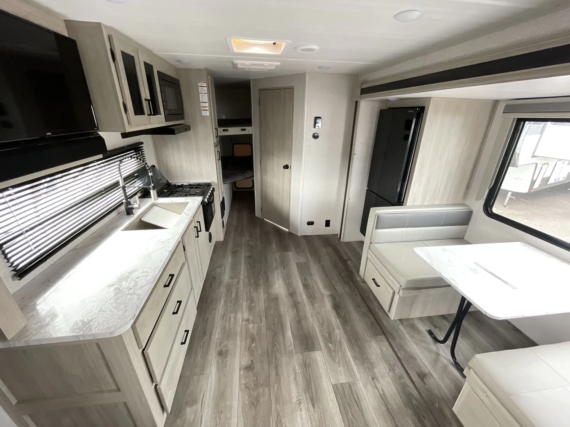 2023 East to West Alta 2210MBH — living area main