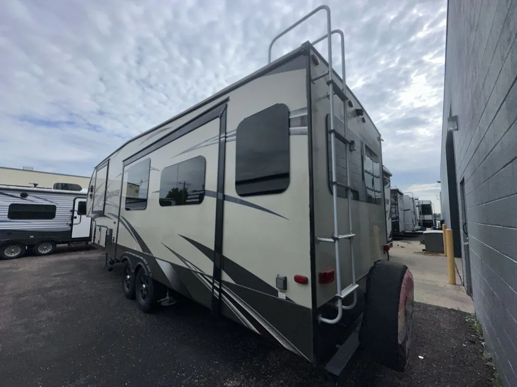 2017 Prime Time Crusader 295RST, Photos photo 3