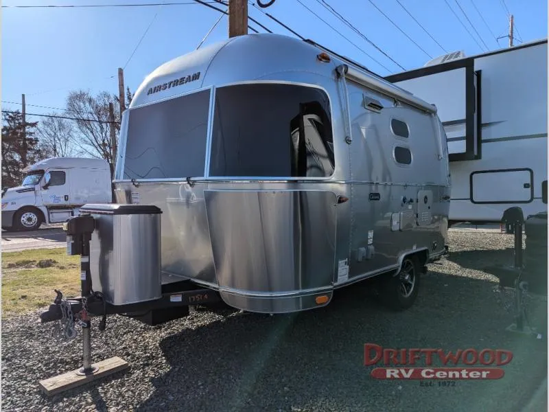 2025 Airstream Caravel 16RB - Photo 4