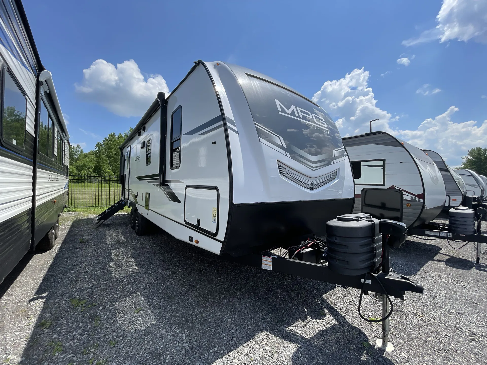 2025 Cruiser RV MPG 2650RB - Photo 2