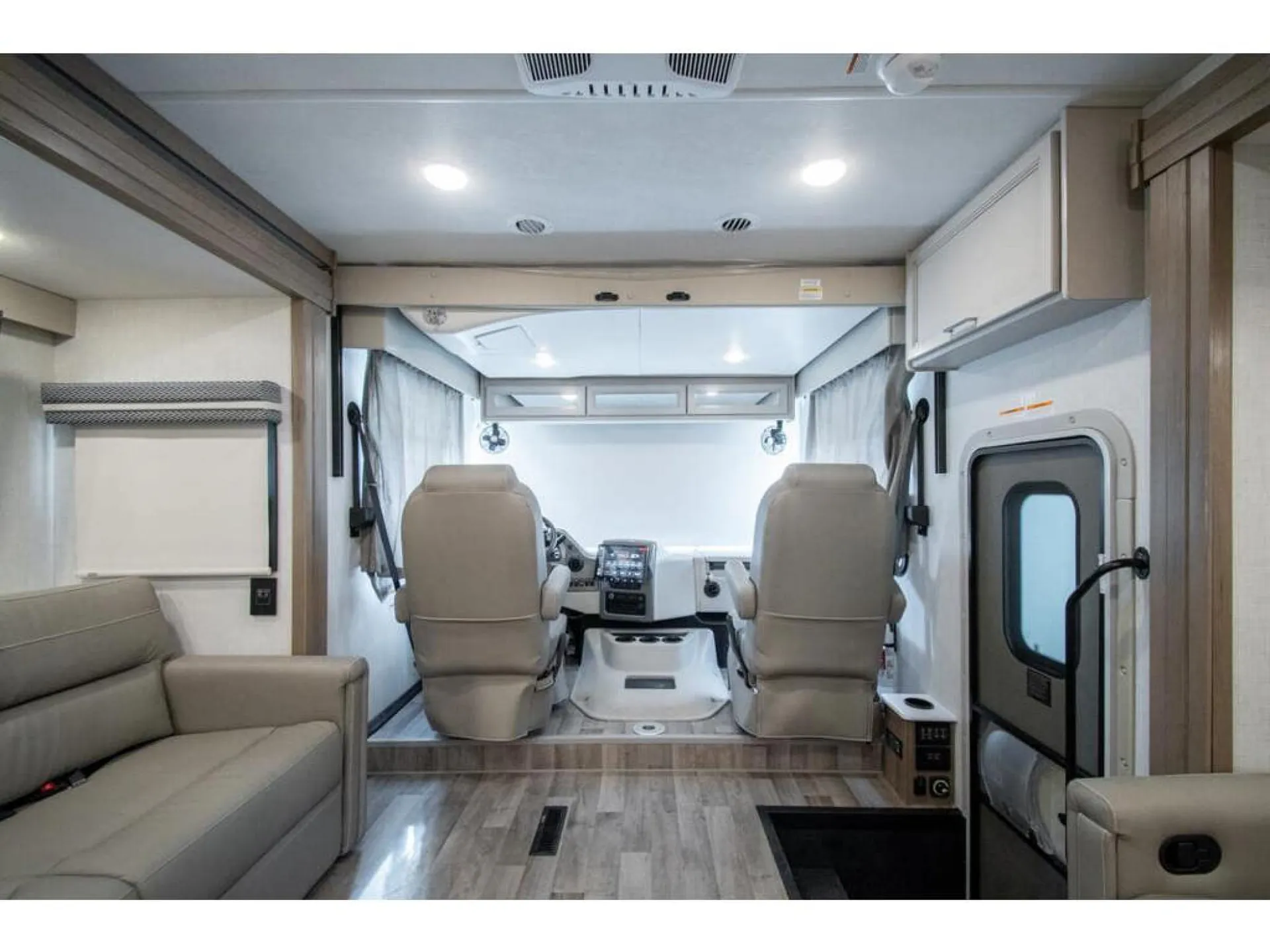 2026 Thor Motor Coach Windsport 35J - Photo 4