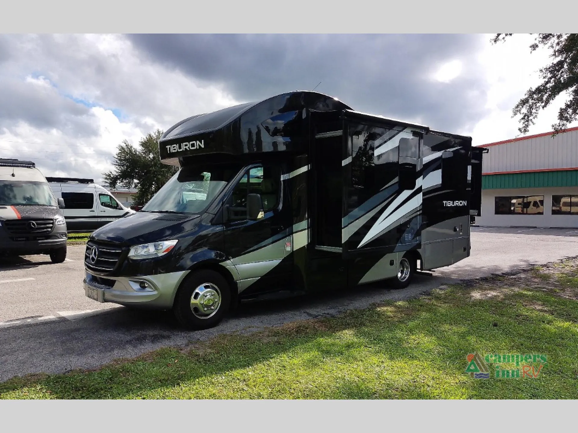 2023 Thor Motor Coach Tiburon 24RW - Photo 4