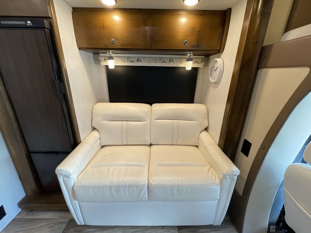 2019 Tiffin Wayfarer 24 TW, Photos photo 22