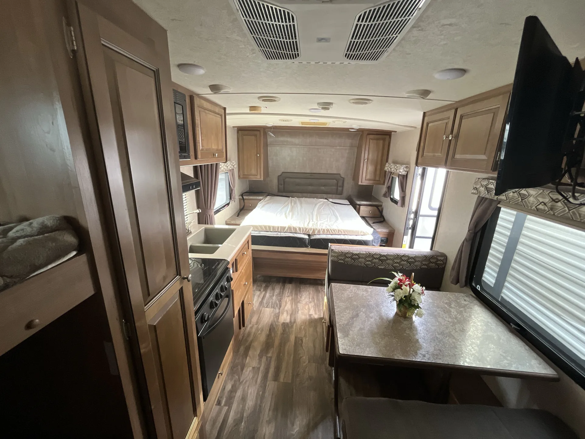 2018 Forest River Flagstaff Micro Lite 23LB — living area main