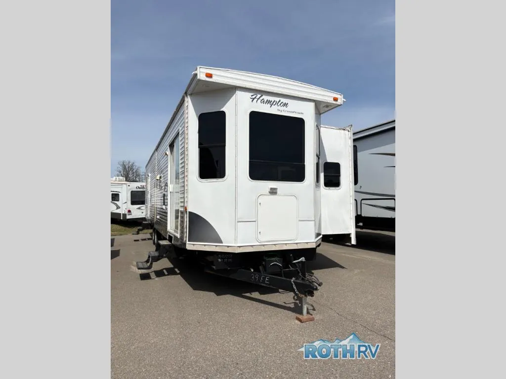 2008 CrossRoads Hampton HT39FE - Photo 3