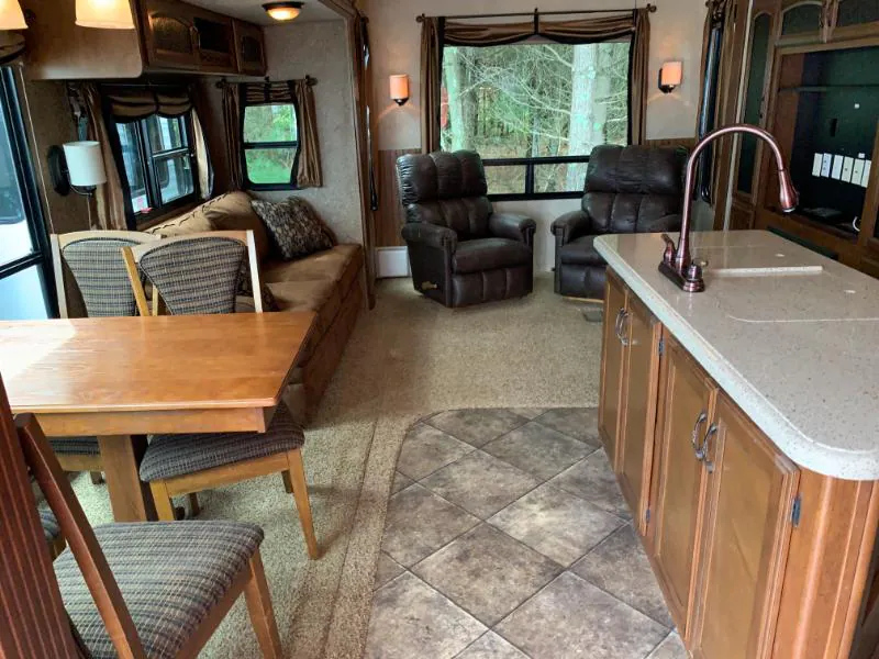 2014 Forest River Salem Villa Estate 393RLT, Photos photo 46