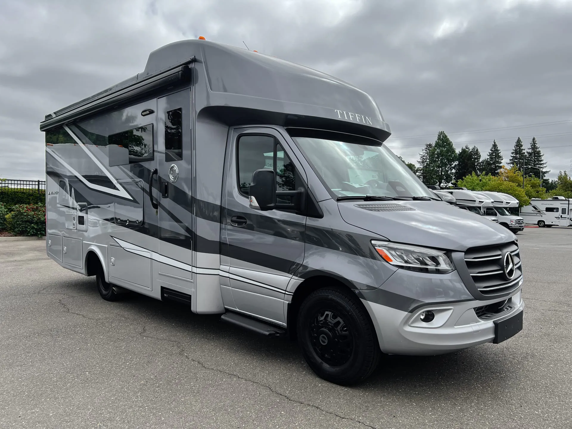 2027 Tiffin Wayfarer 25 RW dealer photo 1 from La Mesa RV Center