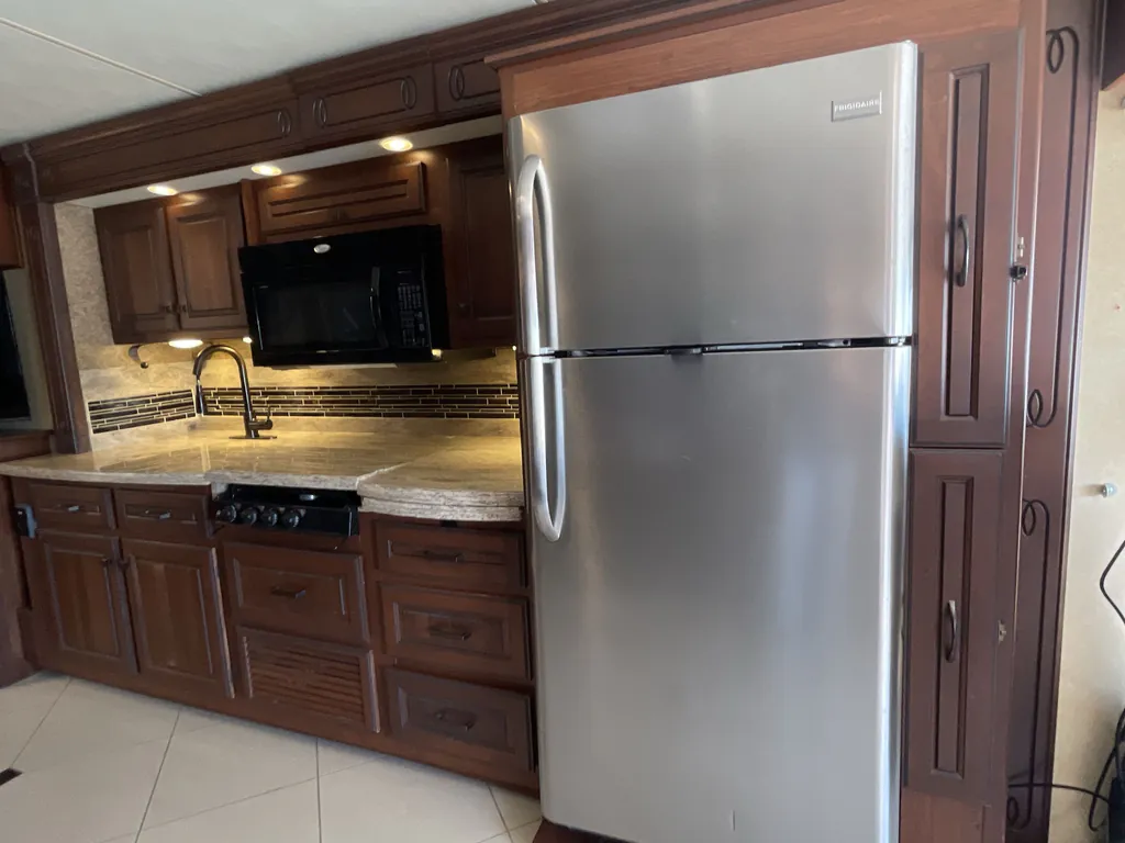 2013 Forest River Berkshire 360 QL, Photos photo 11