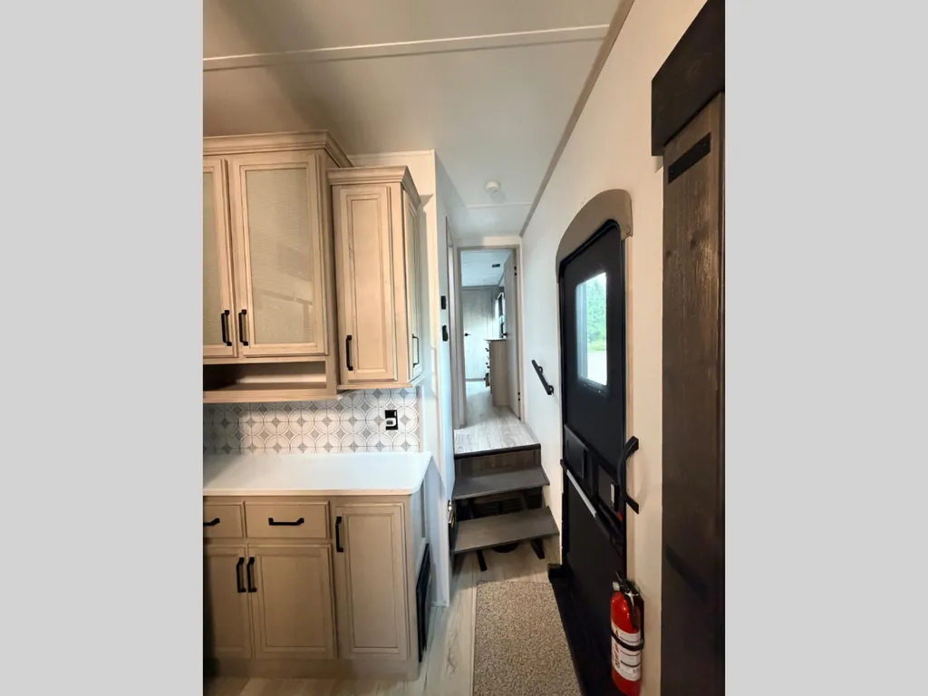 2024 Keystone Montana High Country 381TB, Photos photo 11