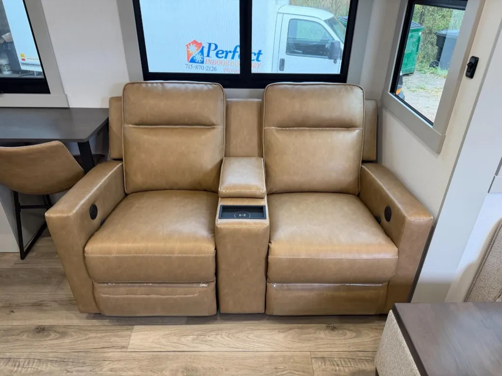 2025 Brinkley Model Z 3400, Photos photo 22
