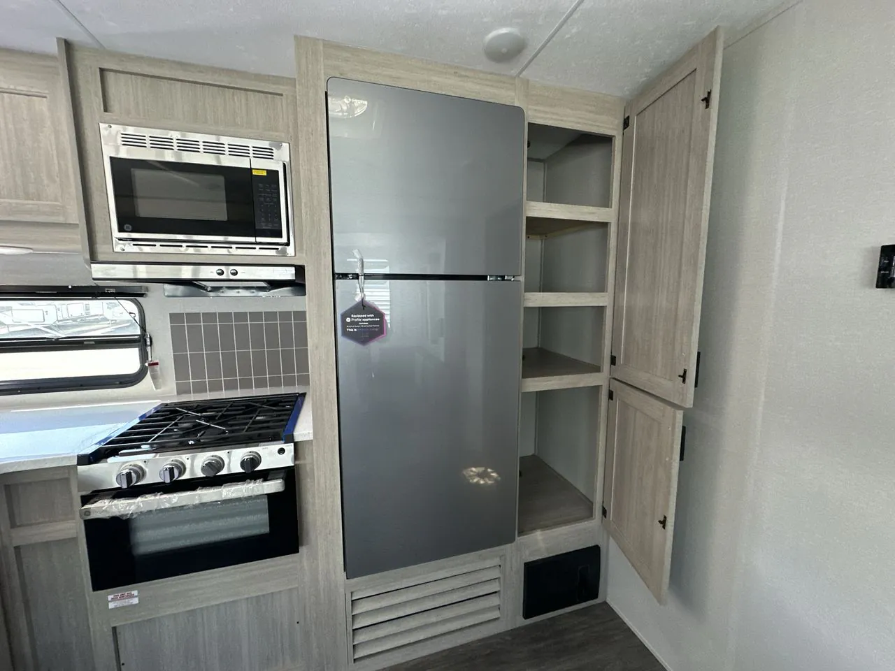 2026 Forest River Aurora 29TQS — Photo 6