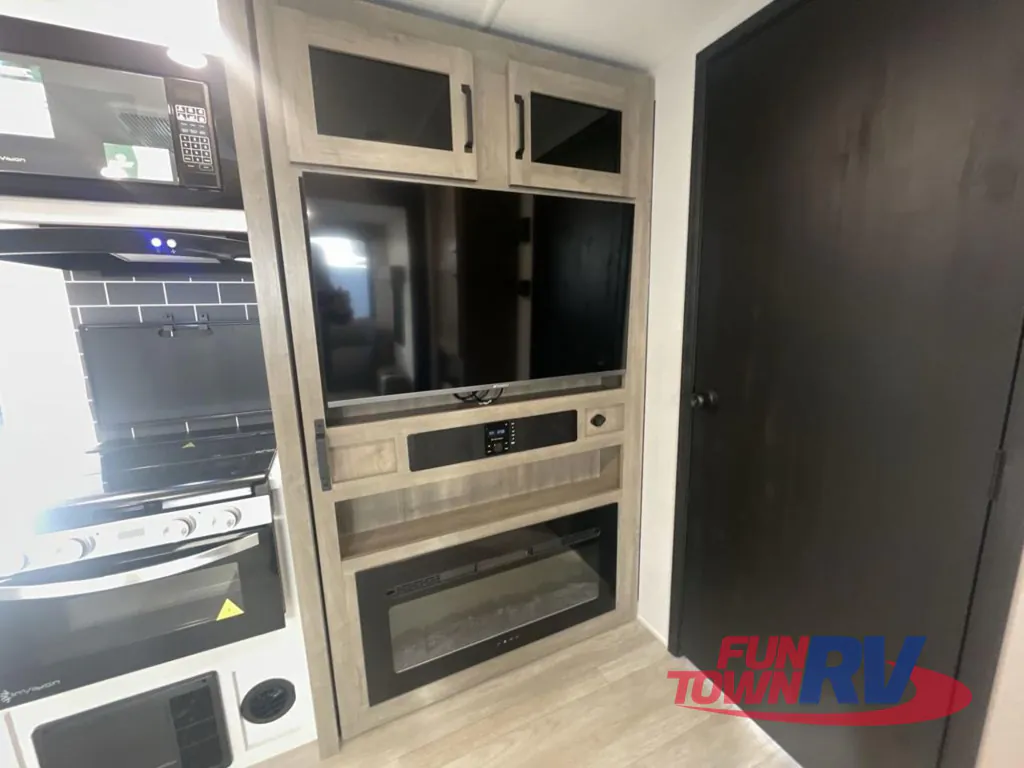2026 Forest River Solaire 2420RBS, Photos photo 25