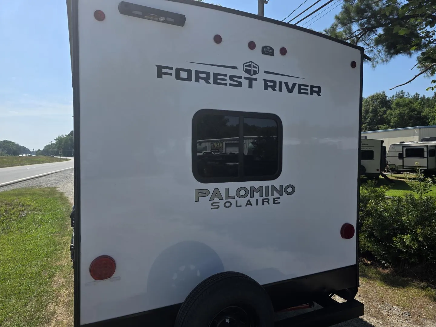 2026 Forest River Solaire 2420RBS - Photo 4
