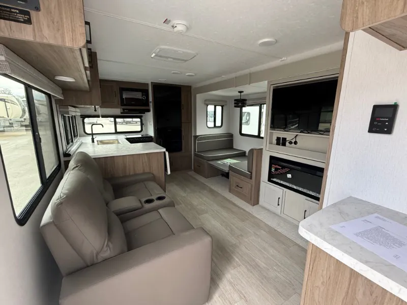 2026 Coachmen Freedom Express 274RKS - Photo 4
