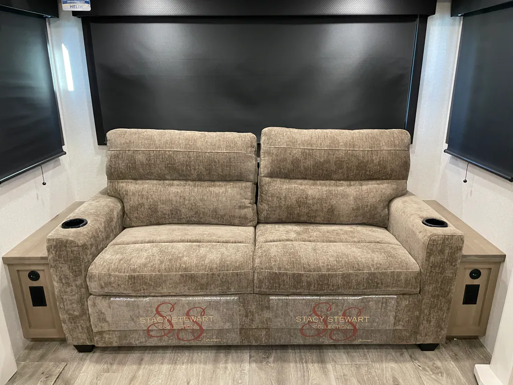 2026 Jayco Eagle 321RSTS, Photos photo 9