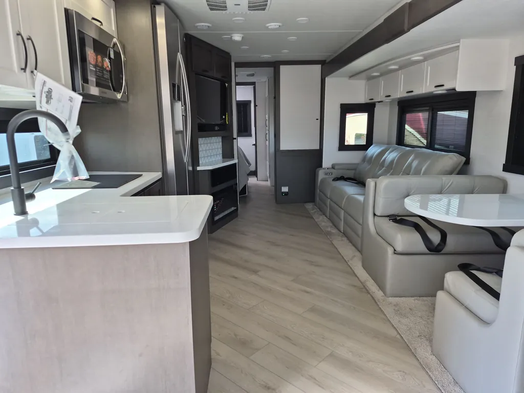 2027 Entegra Coach Accolade 37K, Photos photo 19