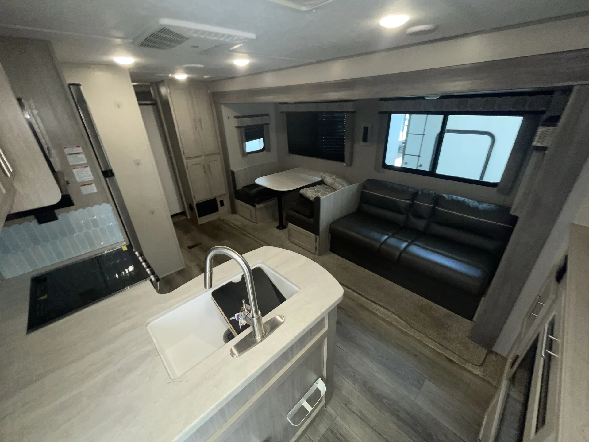 2022 Coachmen Catalina Legacy Edition 343BHTS — living area main
