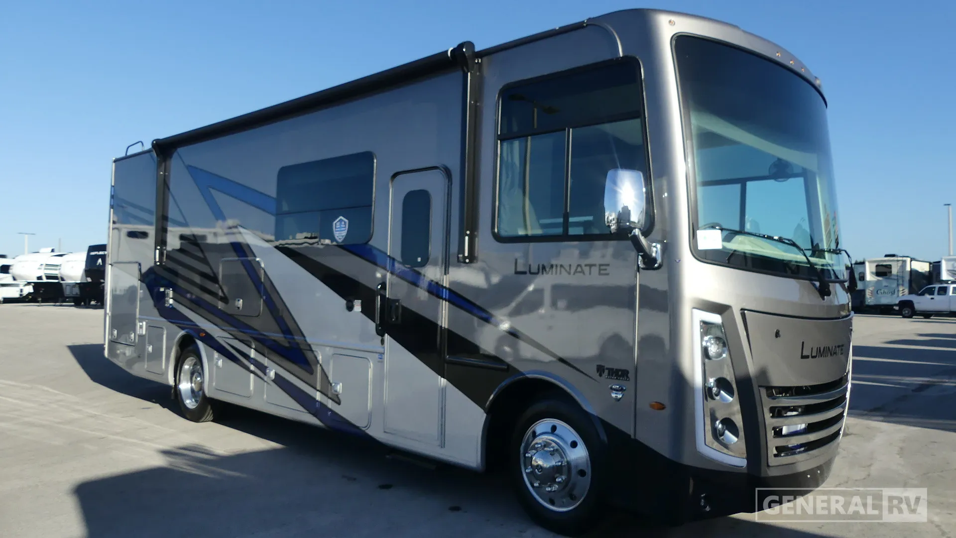 2026 Thor Motor Coach Luminate MM30 - Photo 2