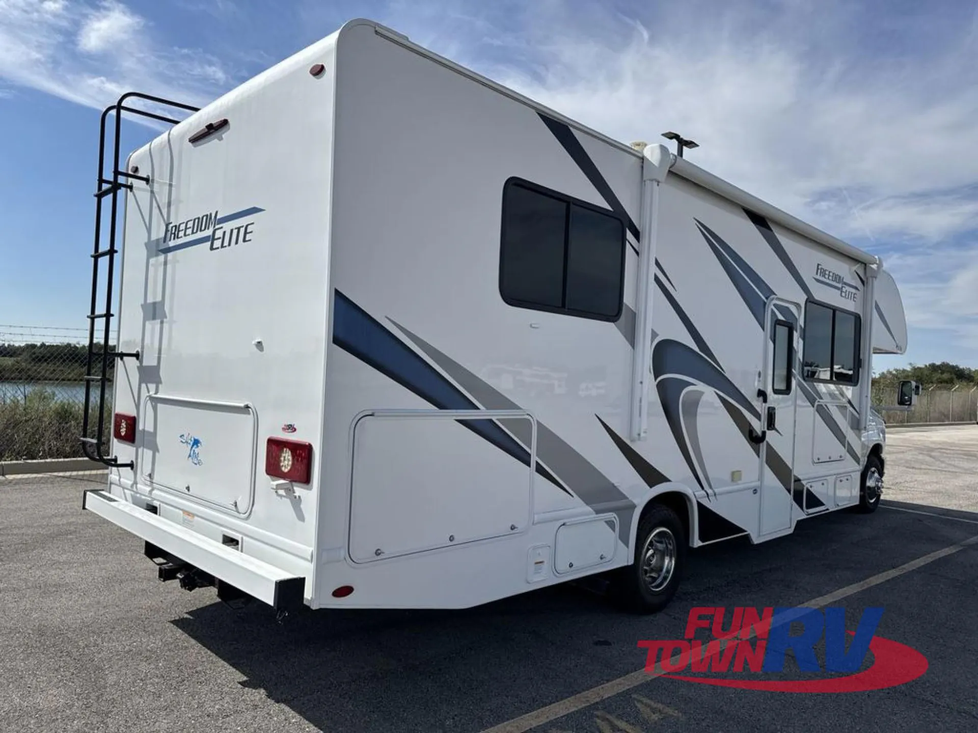 2023 Thor Motor Coach Freedom Elite 28HE - Photo 4
