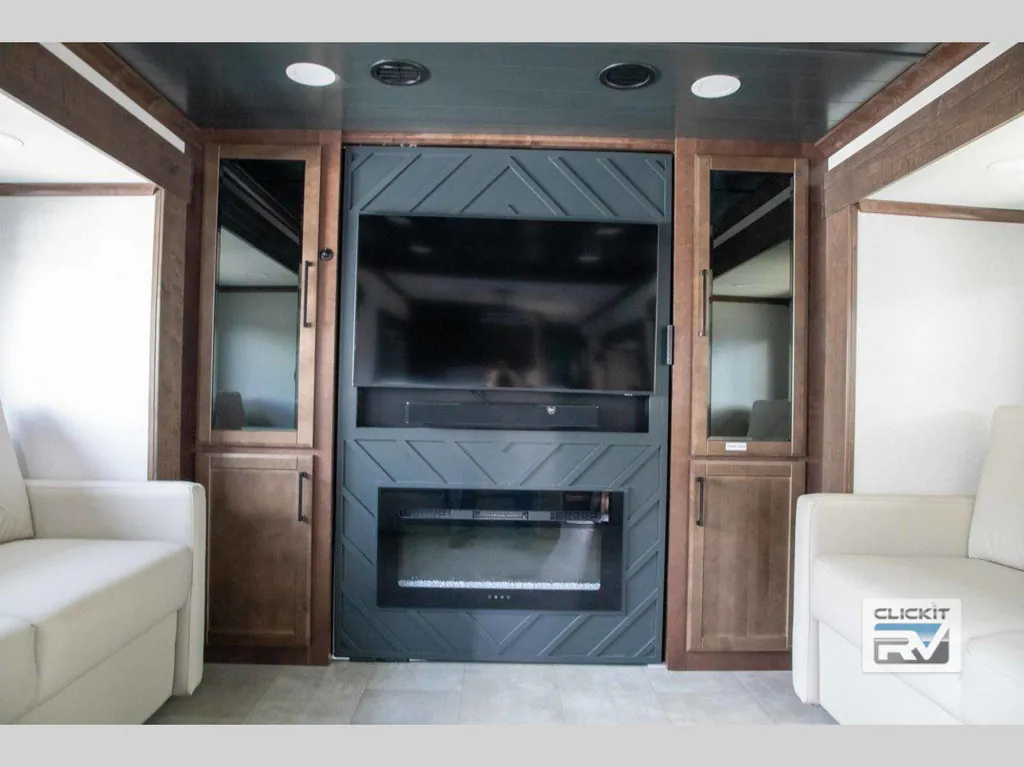 2025 Forest River RiverStone 425FO, Photos photo 21
