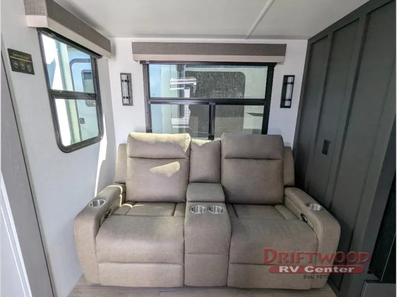 2026 Forest River Rockwood Signature 8263MBR - Photo 4