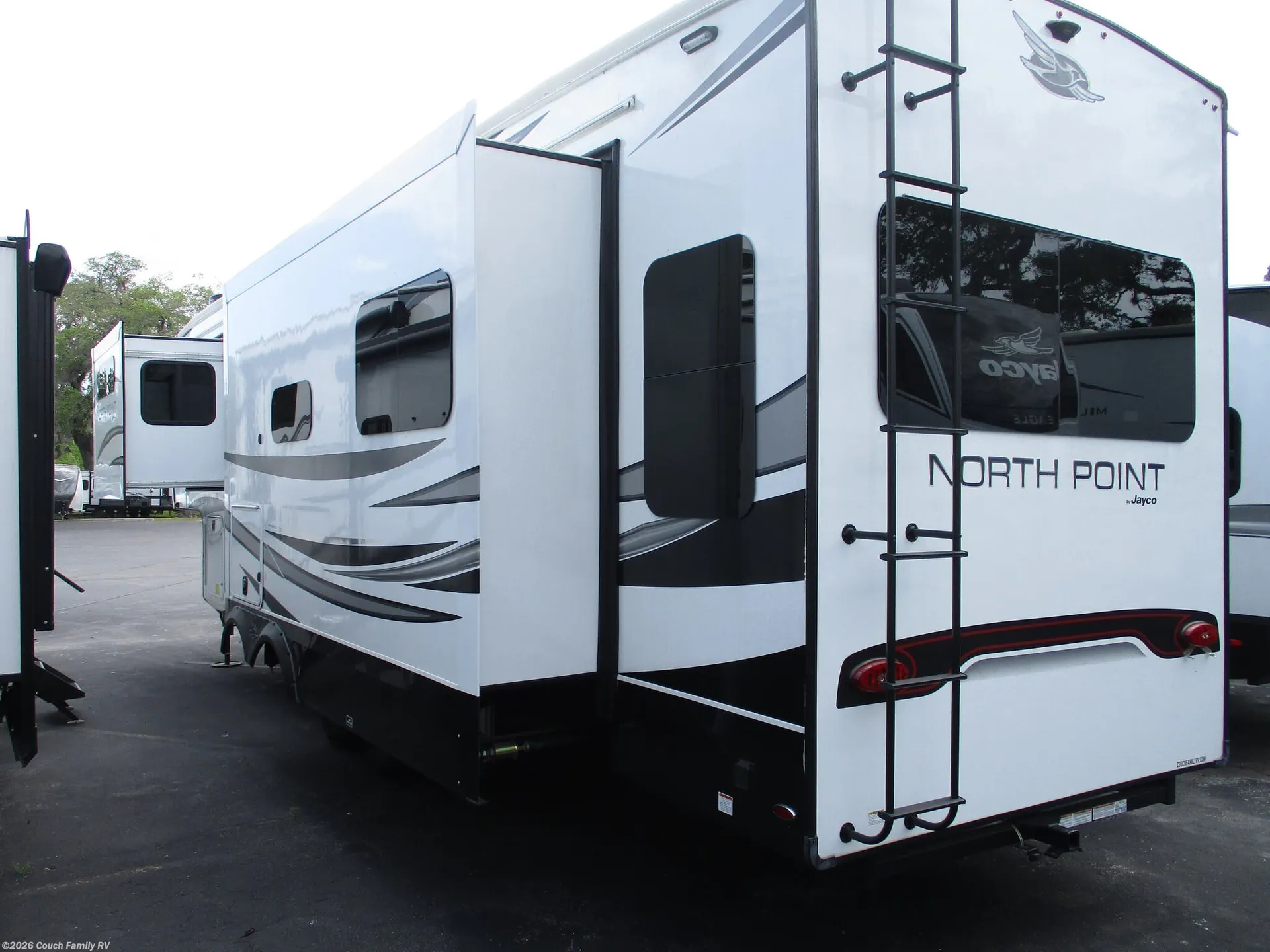 2023 Jayco North Point 340CKTS - Photo 3