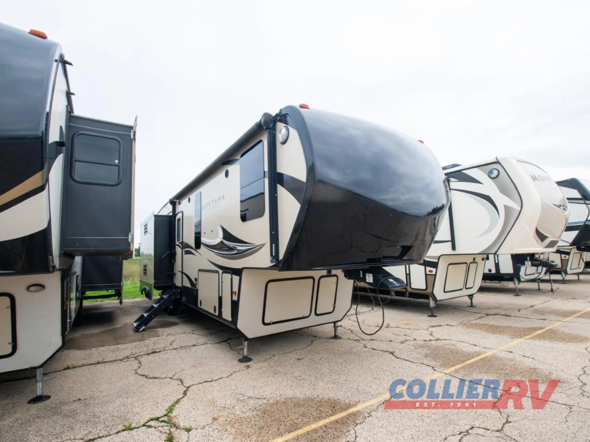 2018 Keystone Montana High Country 340BH - Photo 2