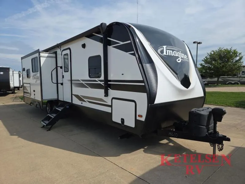 2021 Grand Design Imagine 2670MK - Photo 2