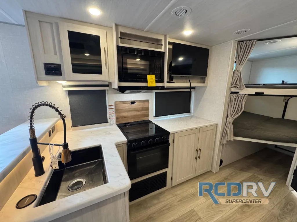 2025 Forest River Surveyor Legend 260BHLE, Photos photo 14