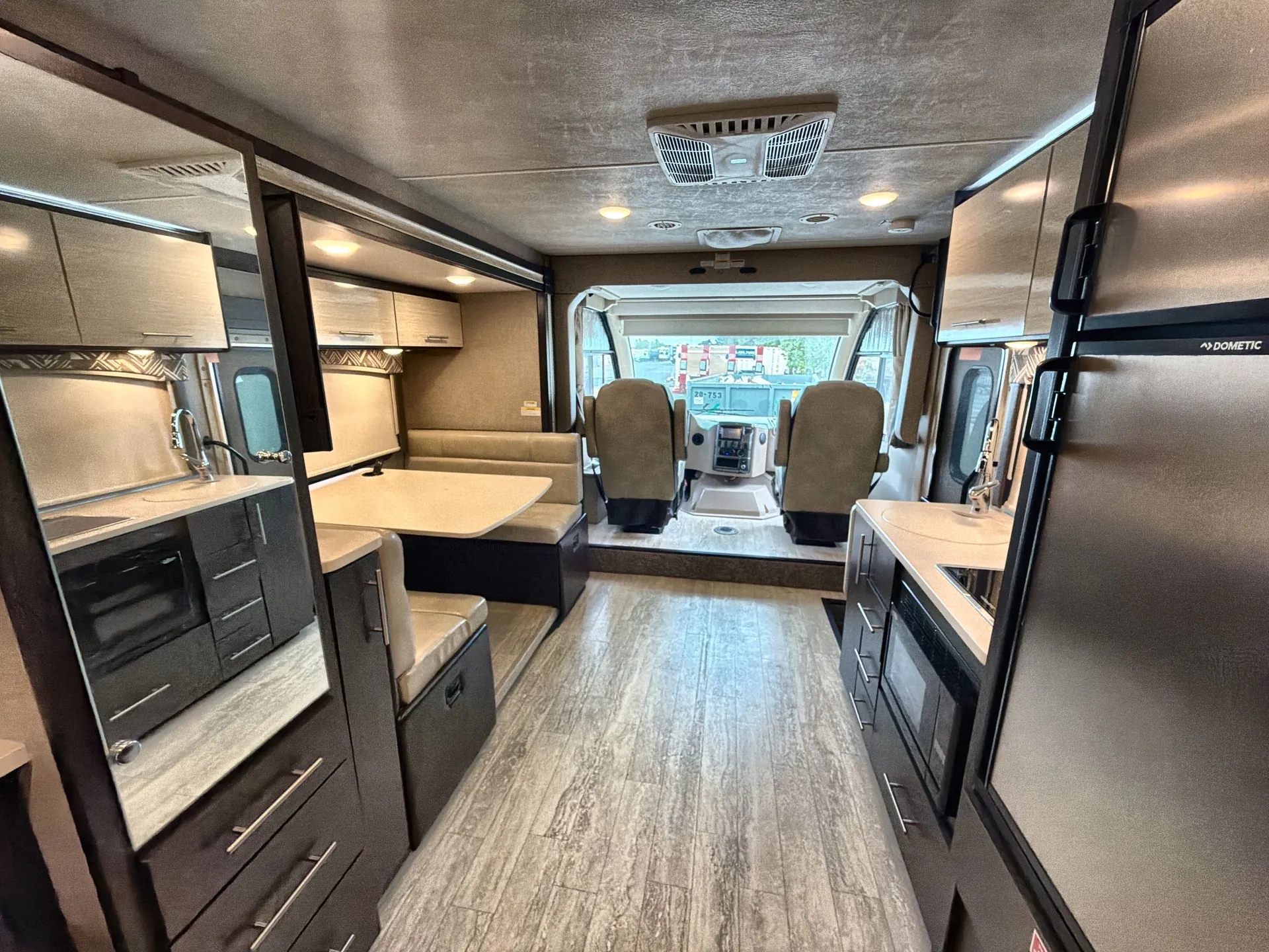 2019 Thor Motor Coach Axis 25.6 — living area main