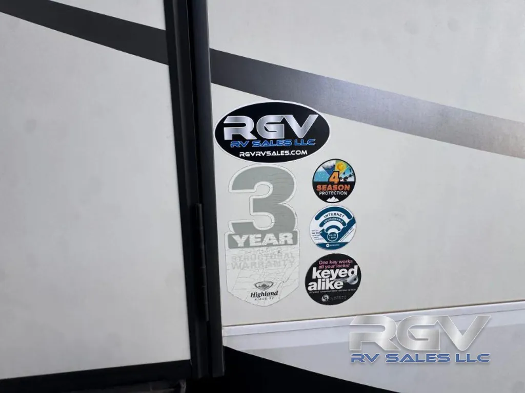 2022 Highland Ridge Silverstar XLT 354MBH, Photos photo 8