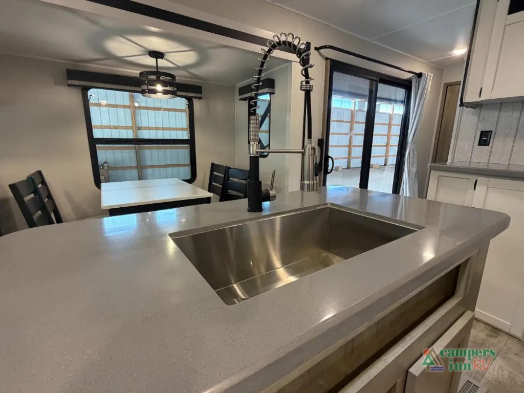 2024 Forest River Puma Vista 37PFL, Photos photo 18